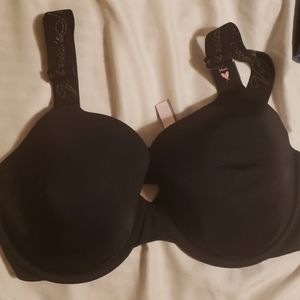 NWT victoria secret size 34dd bra